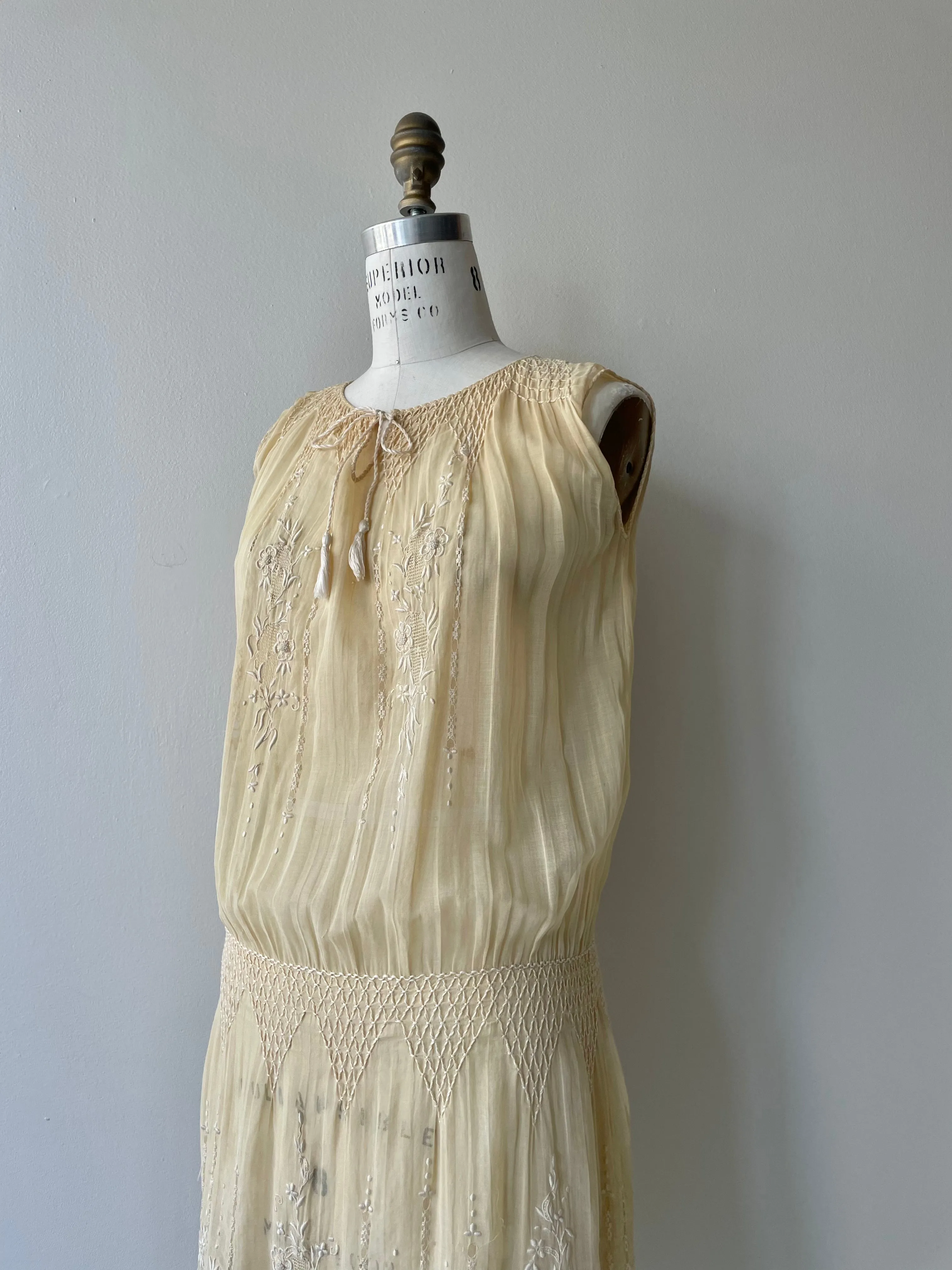 Subtle Charms Dress | 1920s